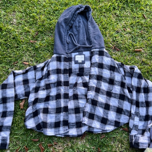 AE Cropped Hooded Flannel Shirt - Picture 2 of 2